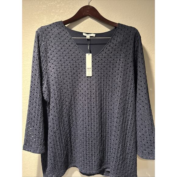 NWT Chicos Knit Top Size XXL Textured V Neck Navy Crochet Classic Country Club - Picture 1 of 10